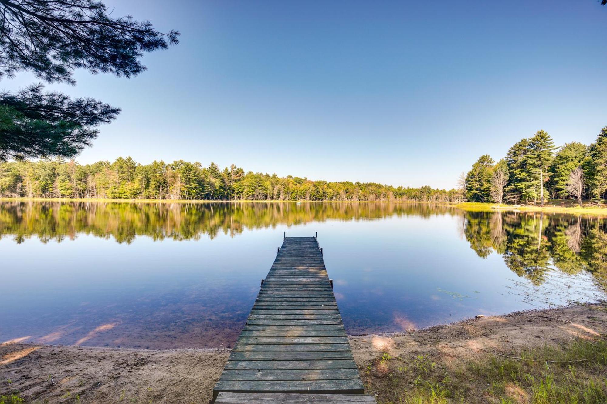 Serene Woodruff Cottage Lakefront Access! Exterior photo